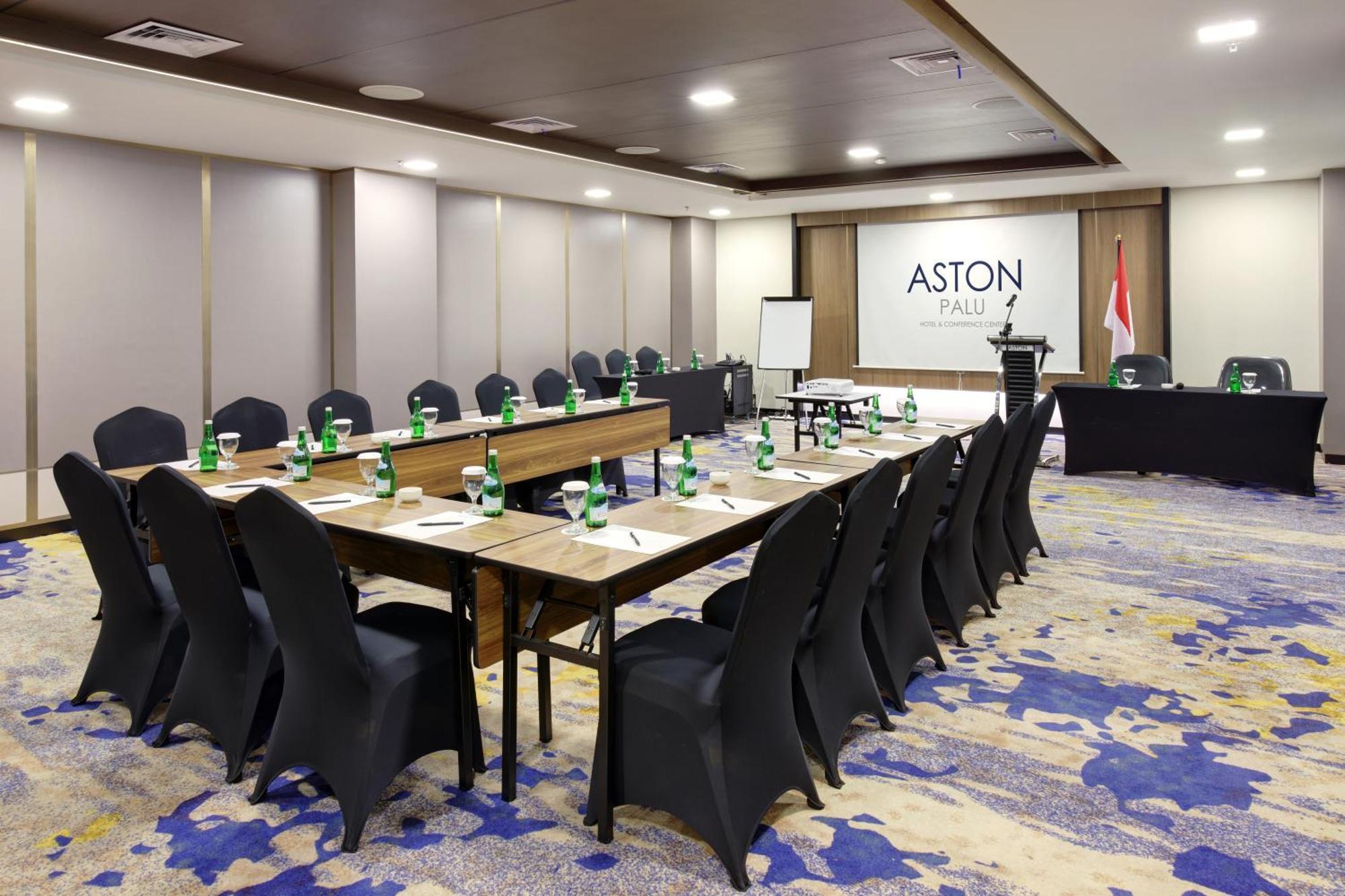 Aston Palu Hotel & Conference Center Exterior foto