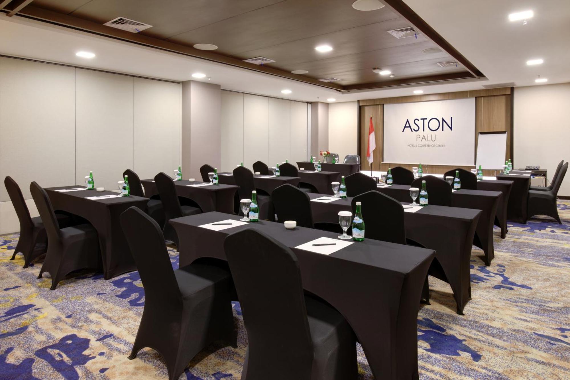 Aston Palu Hotel & Conference Center Exterior foto