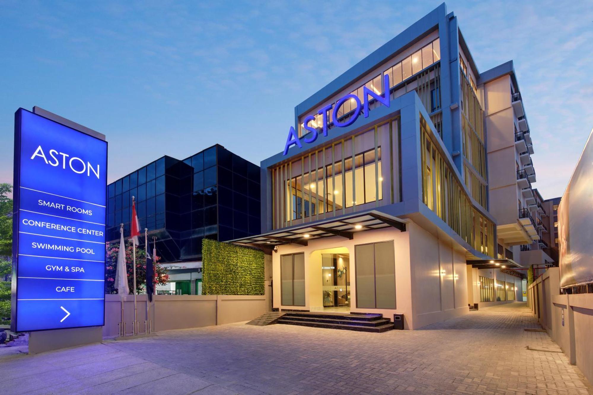 Aston Palu Hotel & Conference Center Exterior foto